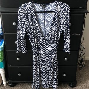 Like New Navy Patterned Wrap Dress Sz 12